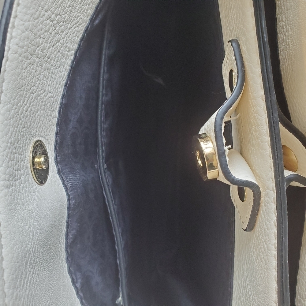 Purse - Picture 7 of 8